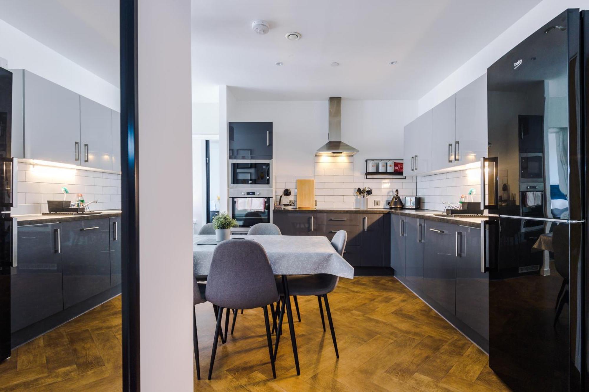 Hilltop Serviced Apartments - Ancoats Manchester Exterior foto